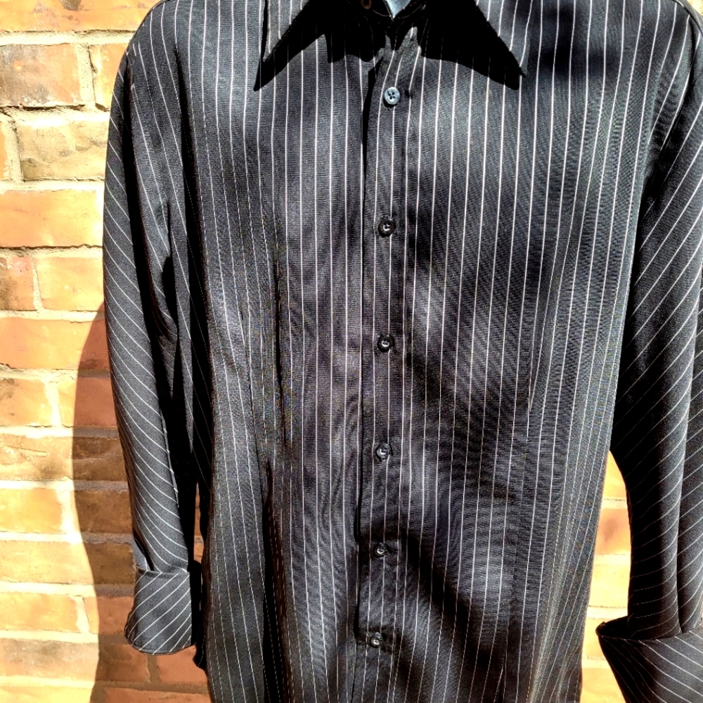 SEVEN DIAMONDS Men's  BLACK with White PIN STRIPE Button Down Shirt Size Large